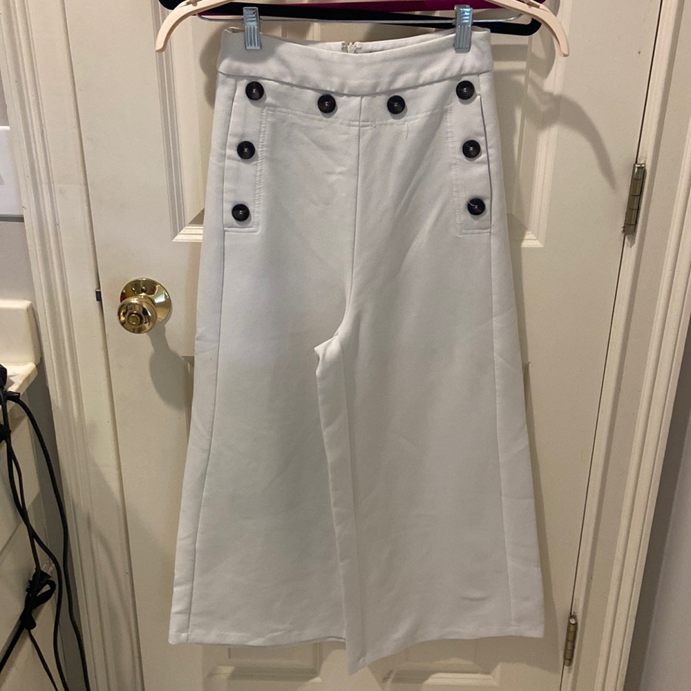 Wide leg White pants